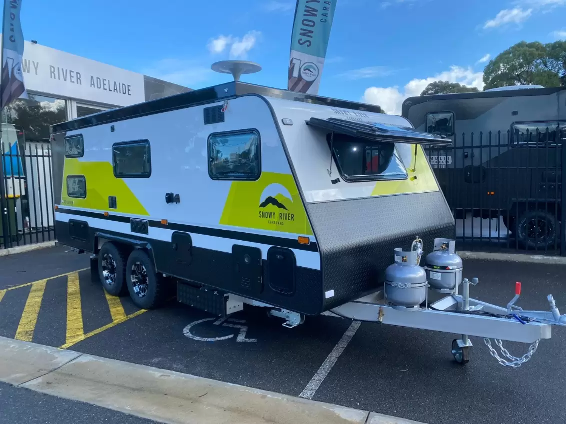 NEW 2026 SNOWY RIVER SRP18F