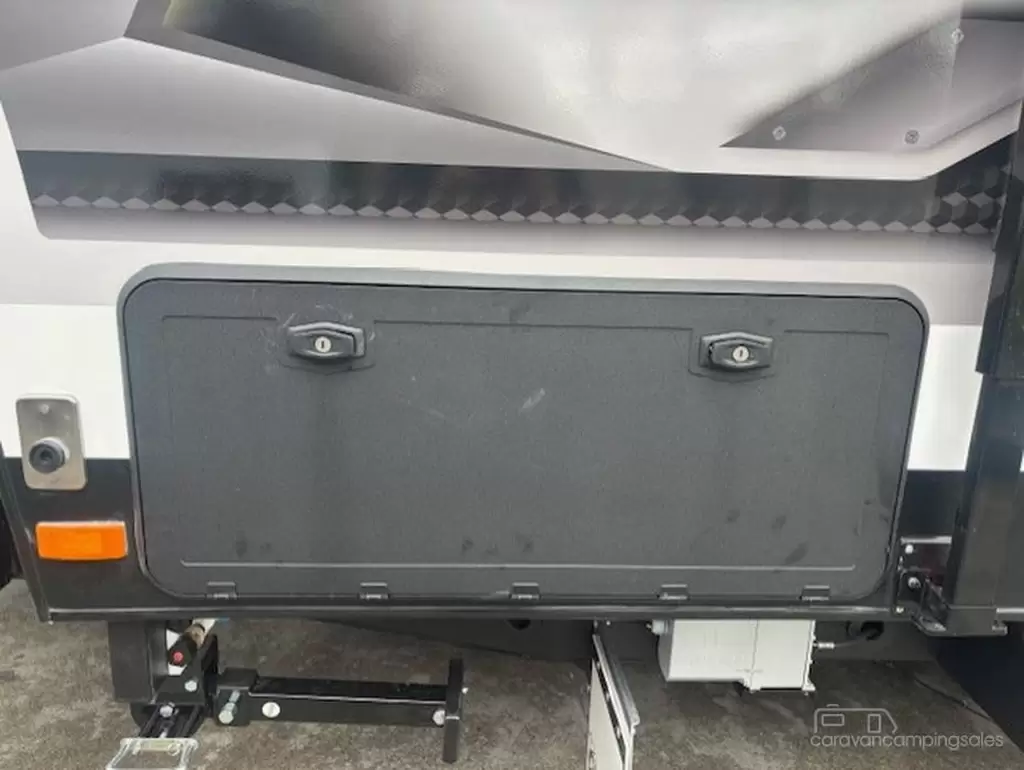 NEW 2025 CRUSADER XCOUNTRY MAD MAX