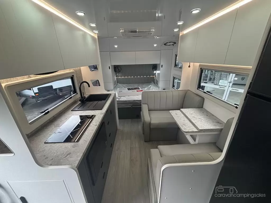 NEW 2025 CRUSADER XCOUNTRY MAD MAX