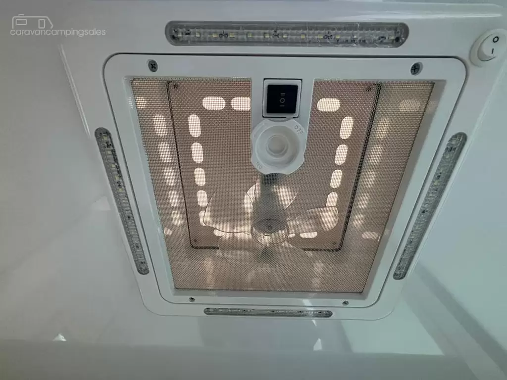 NEW 2025 CRUSADER XCOUNTRY MAD MAX