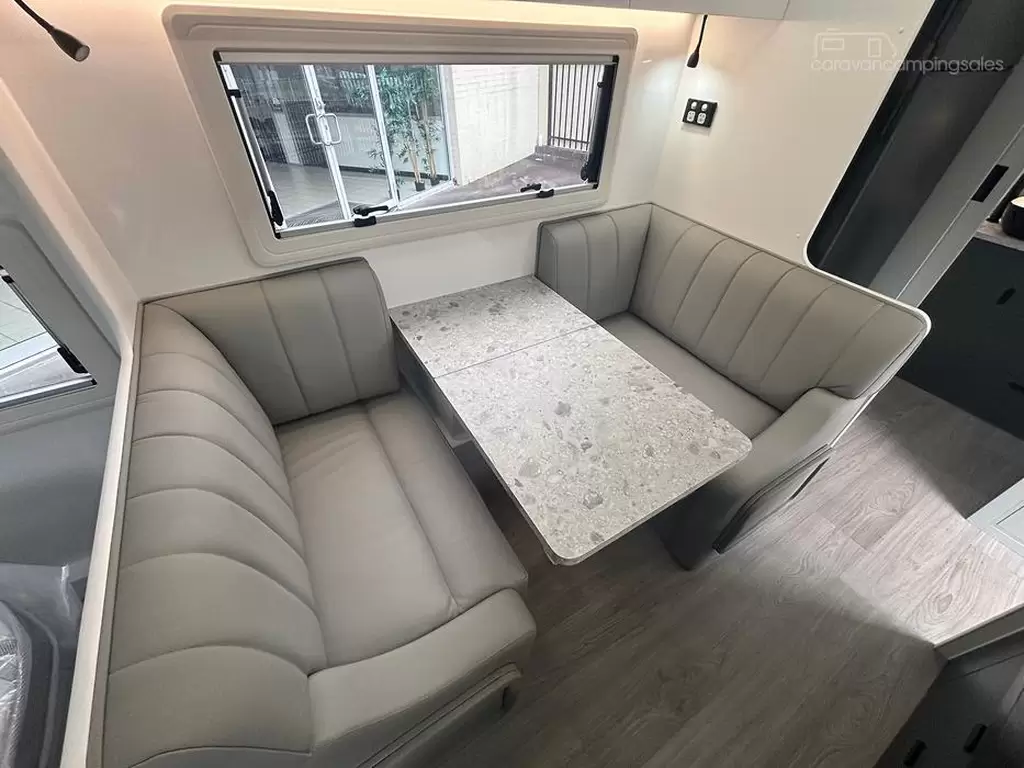 NEW 2025 CRUSADER XCOUNTRY MAD MAX