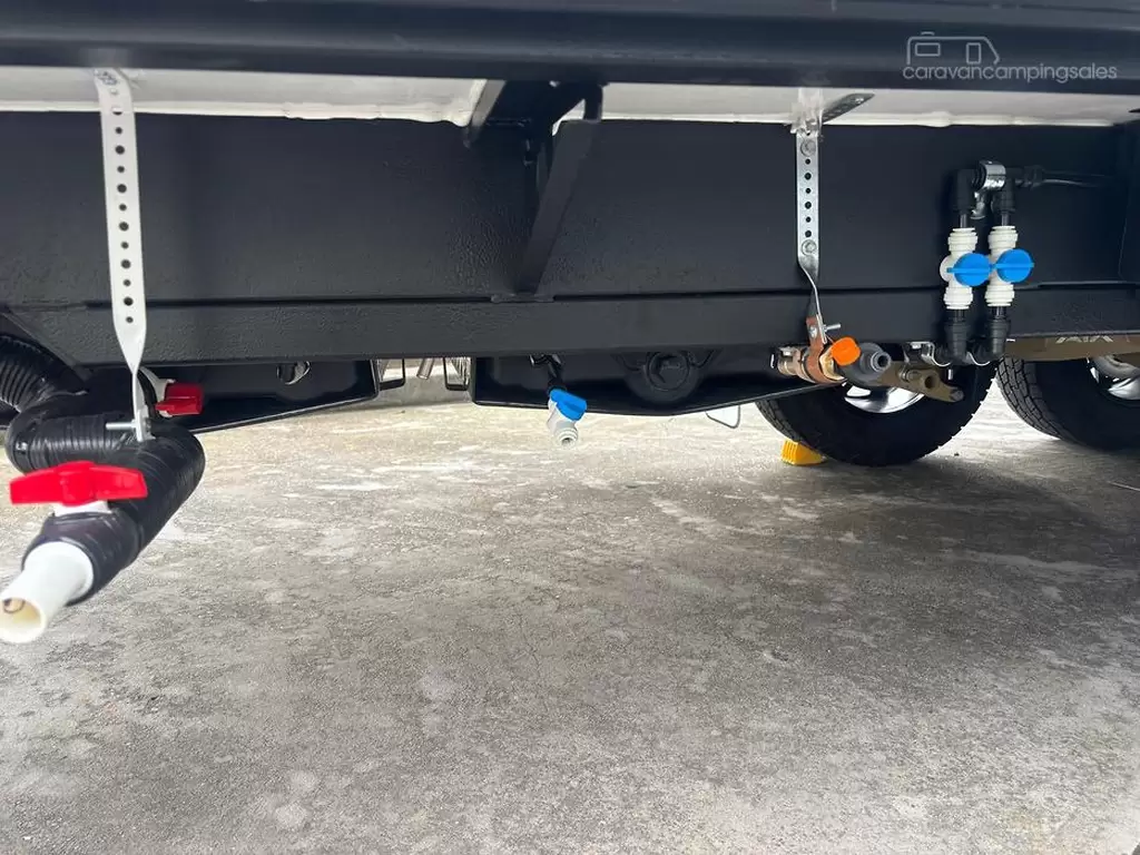 NEW 2025 CRUSADER XCOUNTRY MAD MAX