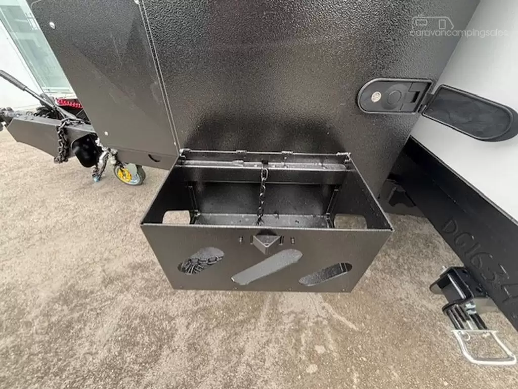 NEW 2025 CRUSADER XCOUNTRY MAD MAX