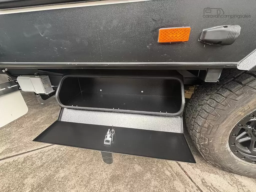 NEW 2025 CRUSADER XCOUNTRY MAD MAX