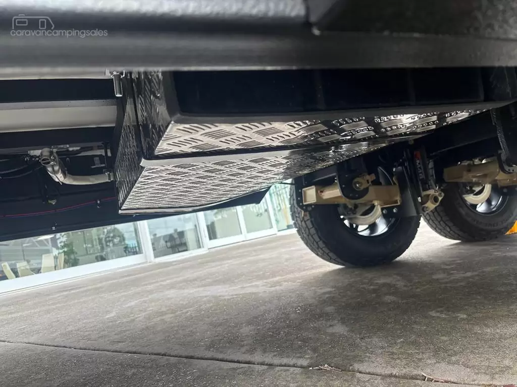 NEW 2025 CRUSADER XCOUNTRY MAD MAX