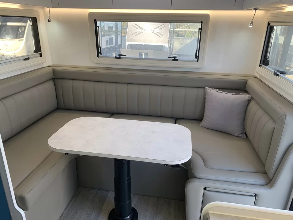 NEW 2025 CRUSADER MUSKETEER EMPRESS caravan