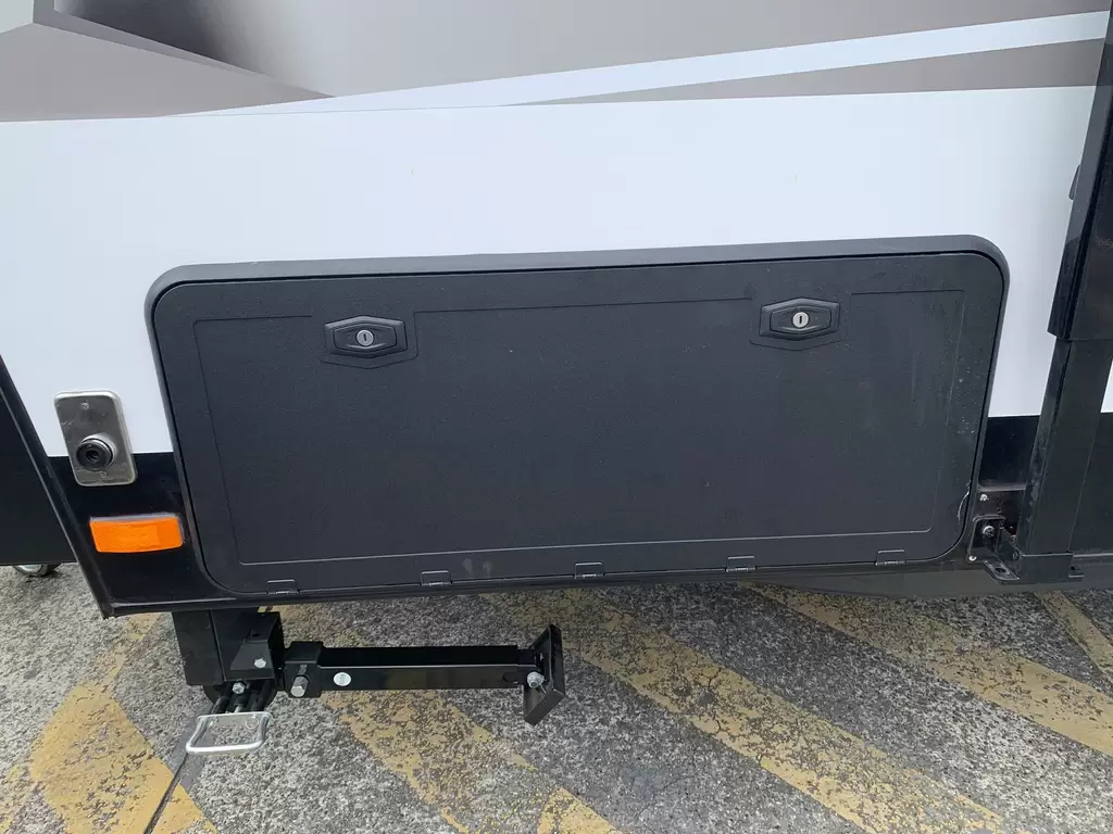 NEW 2025 CRUSADER MUSKETEER TREVILLE