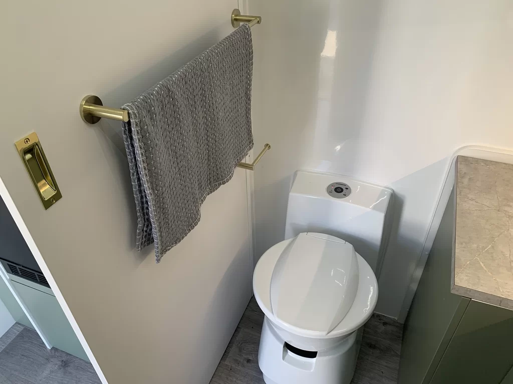 NEW 2025 CRUSADER MUSKETEER ARAMIS caravan