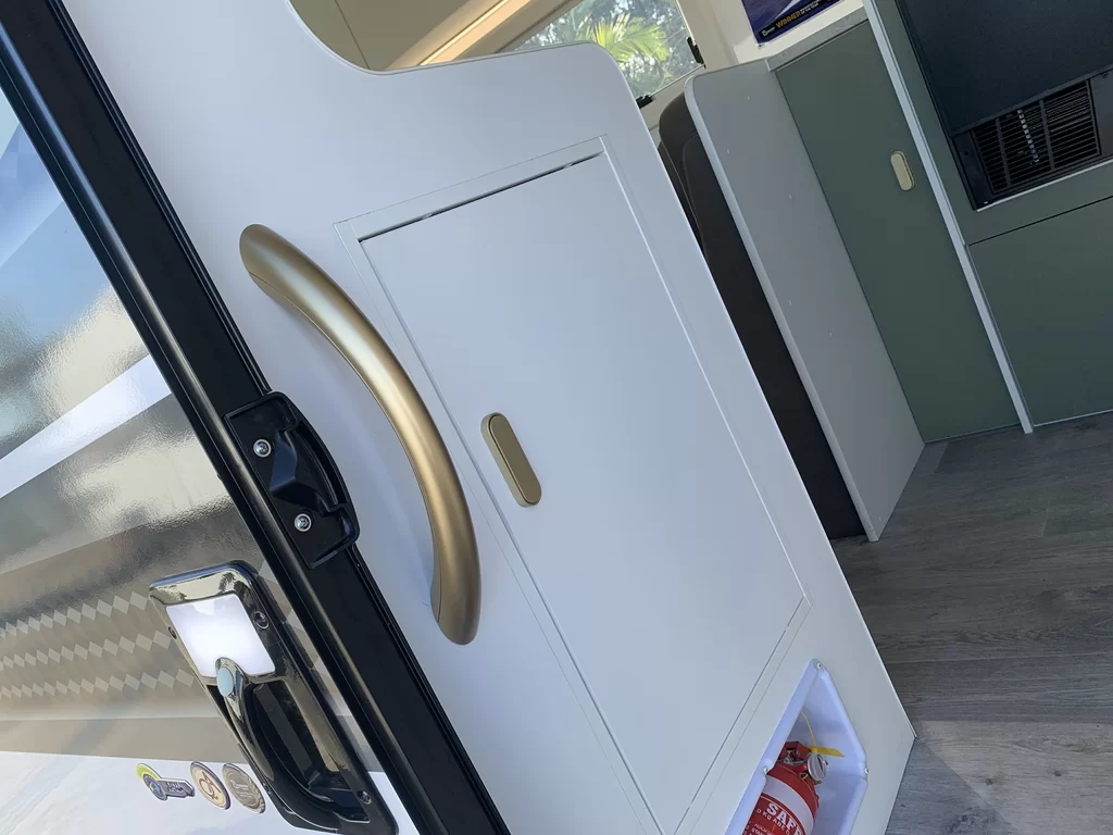 NEW 2025 CRUSADER MUSKETEER ARAMIS caravan