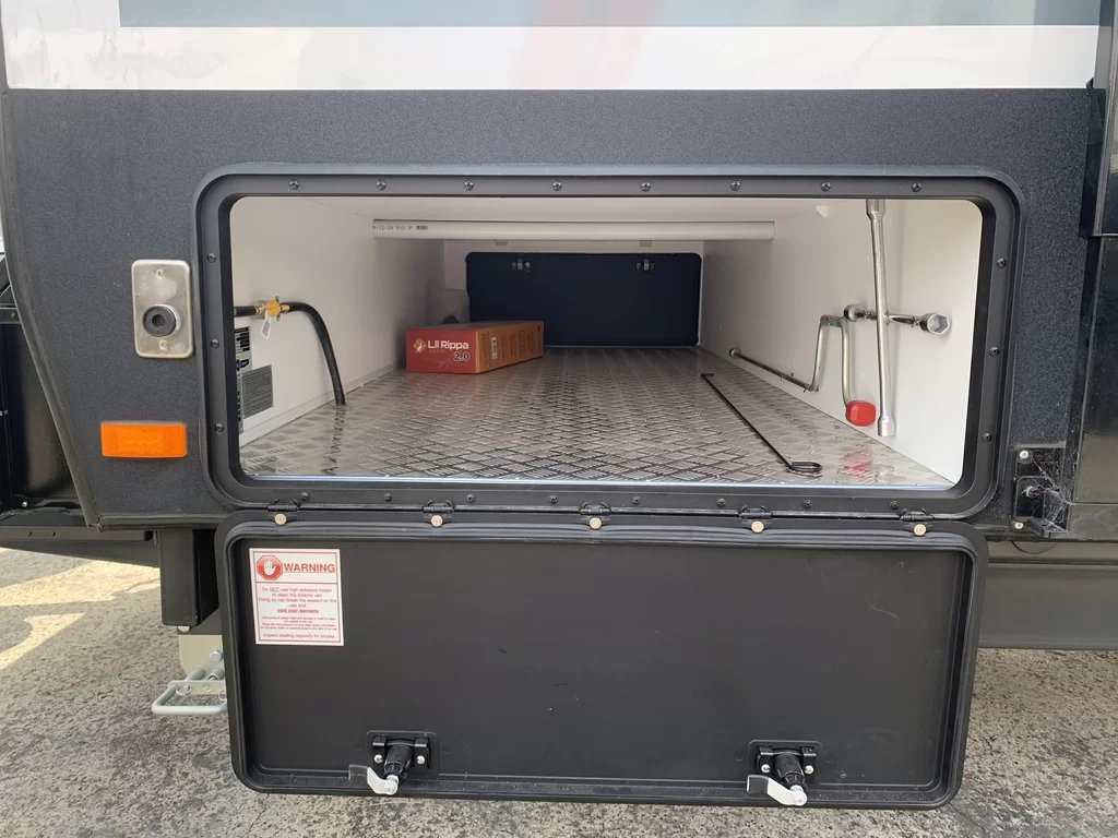 NEW 2025 DREAMHAVEN 18 SERIES SUPER X caravan