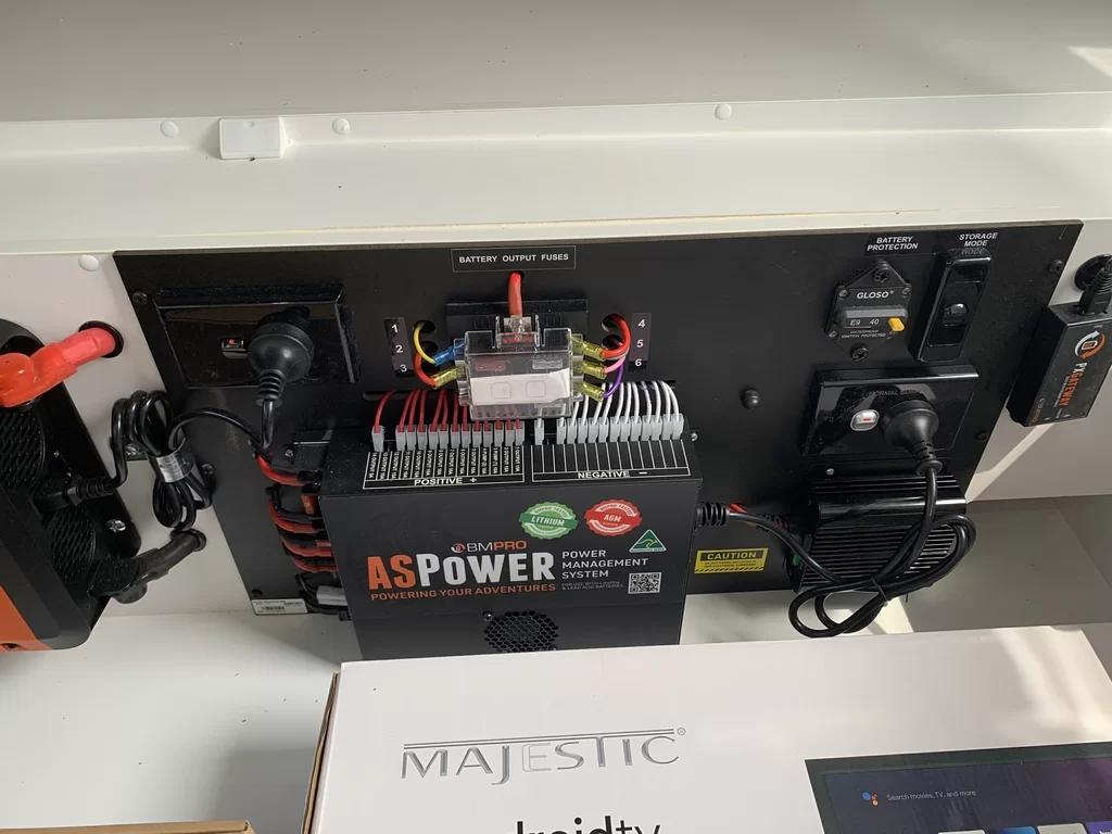 NEW 2025 DREAMHAVEN 18 SERIES SUPER X caravan