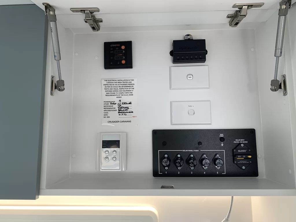 NEW 2025 DREAMHAVEN 18 SERIES SUPER X caravan