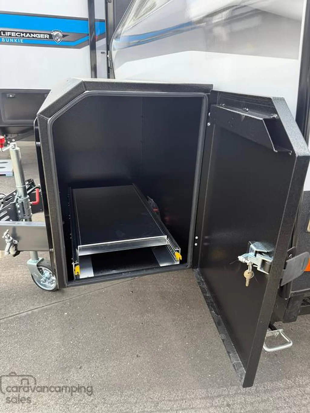 NEW 2025 CRUSADER MUSKATEER ARAMIS caravan