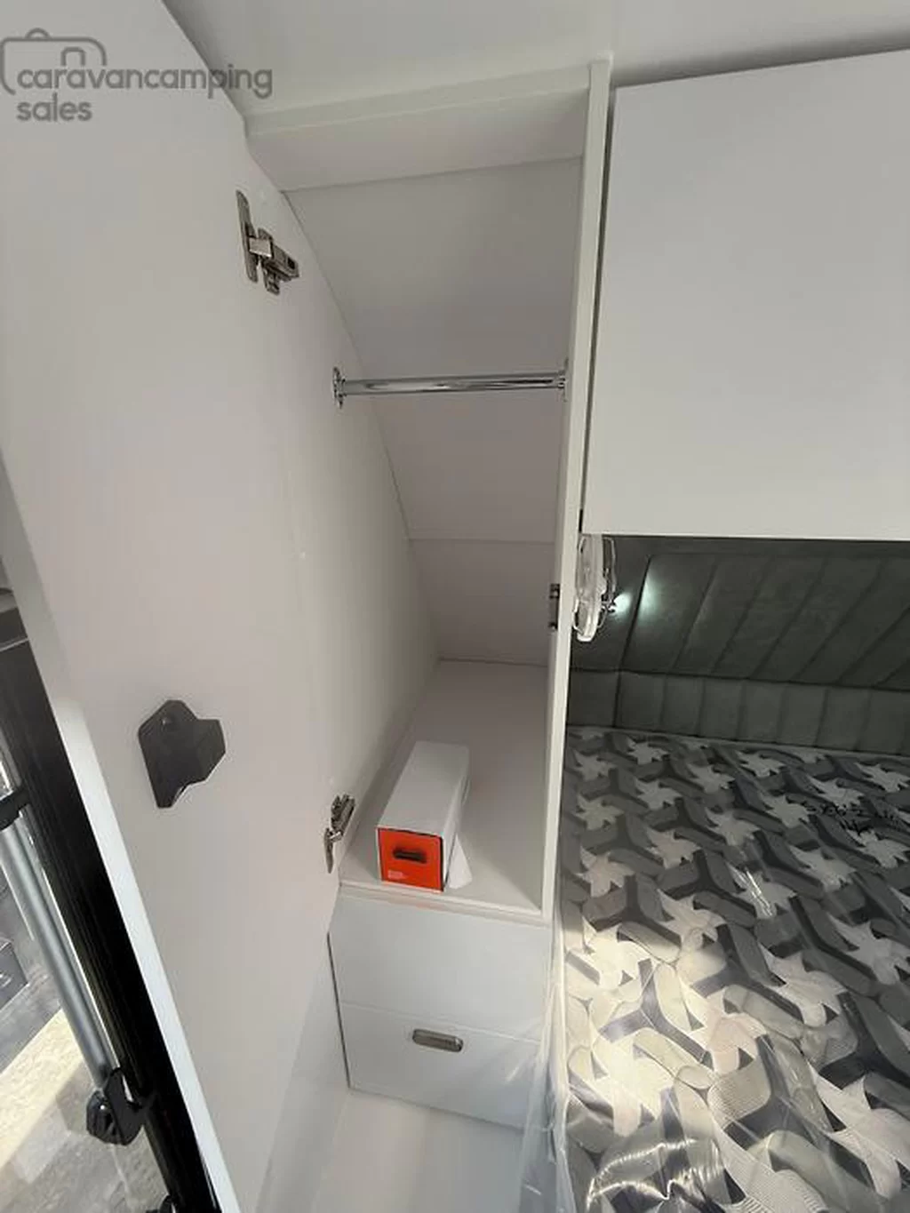 NEW 2025 CRUSADER MUSKATEER ARAMIS caravan