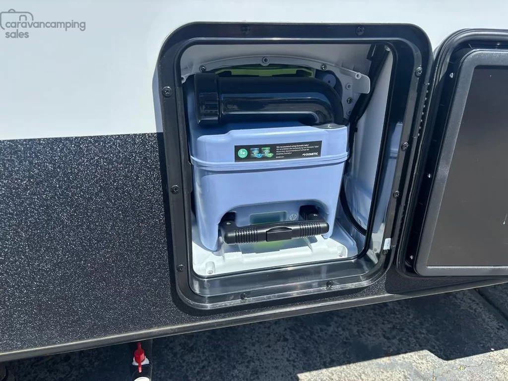 NEW 2025 CRUSADER MUSKETEER EMPRESS caravan