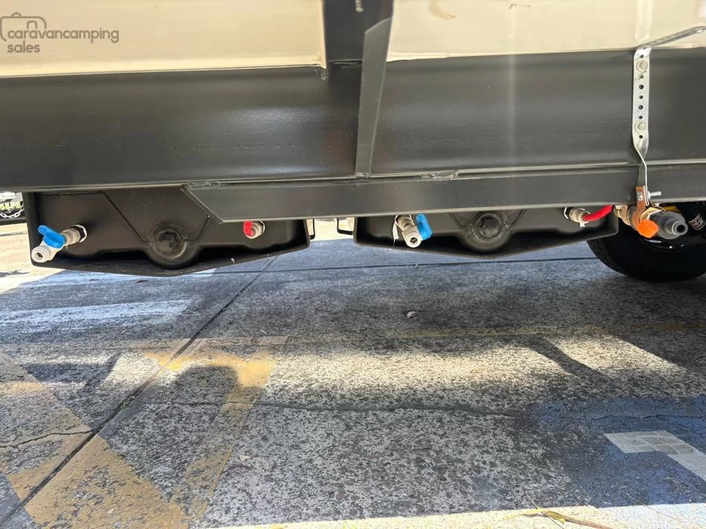 NEW 2025 CRUSADER MUSKETEER EMPRESS caravan