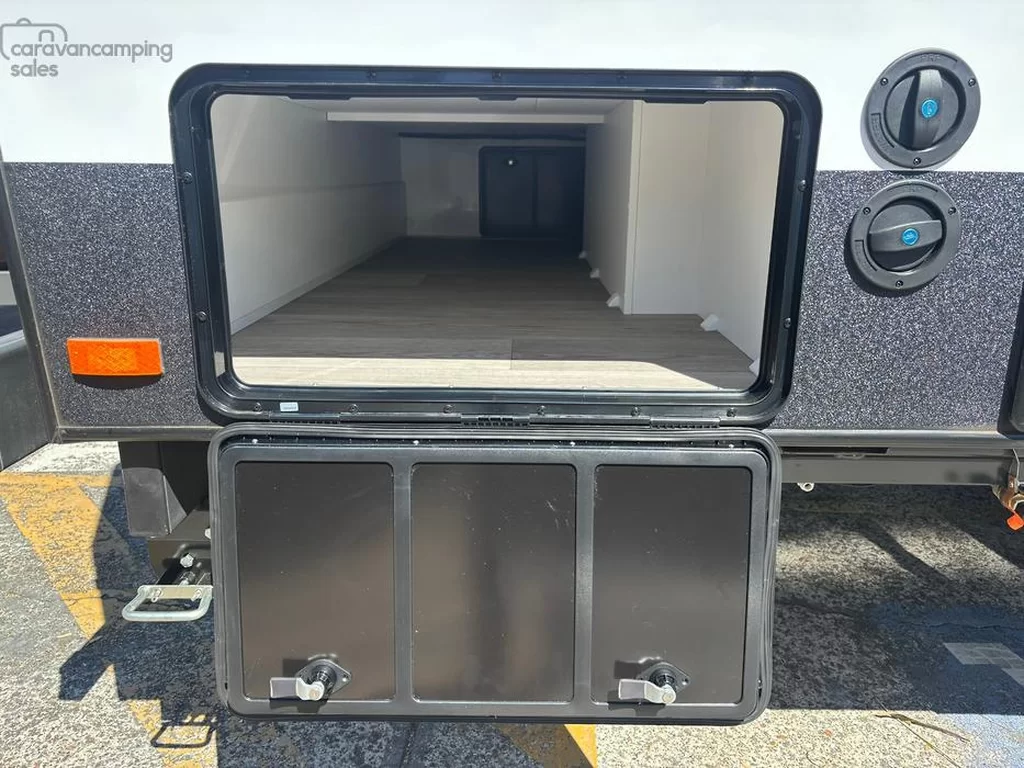 NEW 2025 CRUSADER MUSKETEER EMPRESS caravan