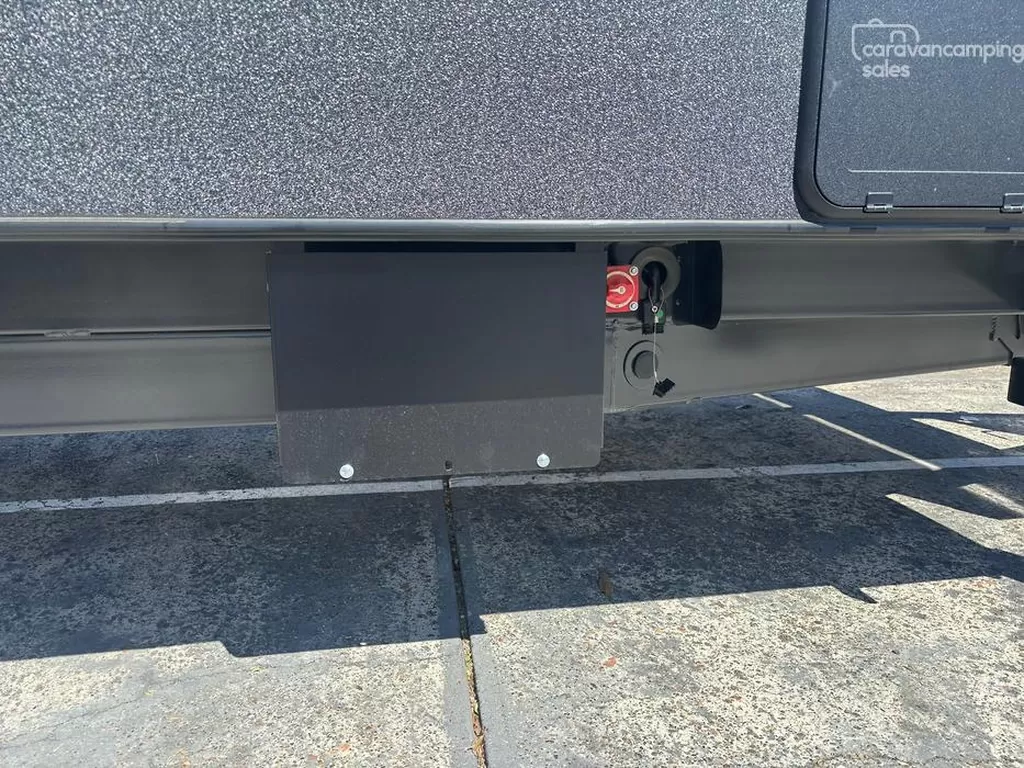 NEW 2025 CRUSADER MUSKETEER EMPRESS caravan