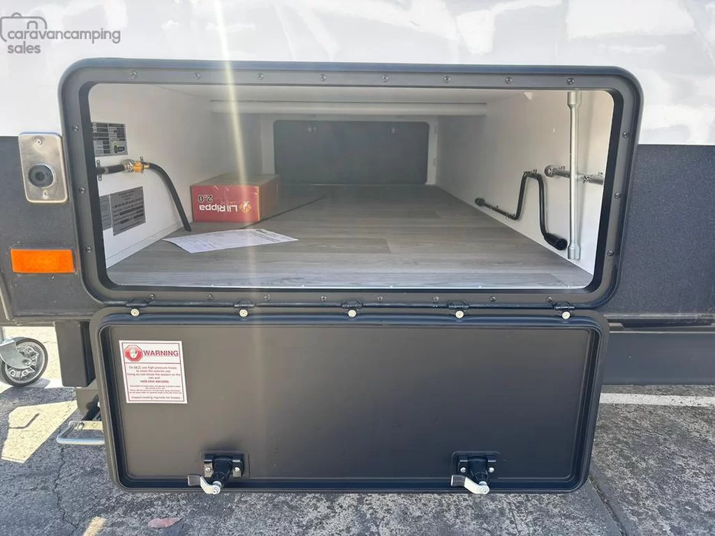 NEW 2025 CRUSADER MUSKETEER EMPRESS caravan