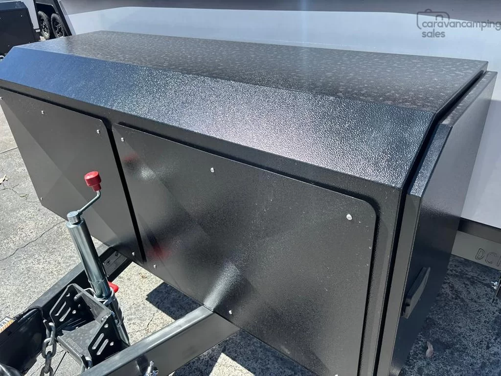 NEW 2025 CRUSADER MUSKETEER EMPRESS caravan