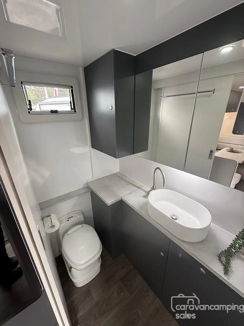 NEW 2025 DREAMHAVEN 20 SERIES TOURLINE caravan