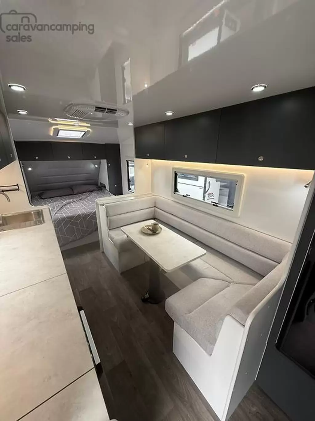 NEW 2025 DREAMHAVEN 20 SERIES TOURLINE