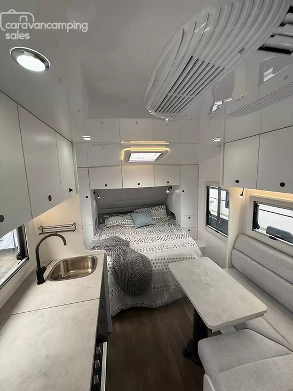 NEW 2025 DREAMHAVEN 15 SERIES TOURLINE