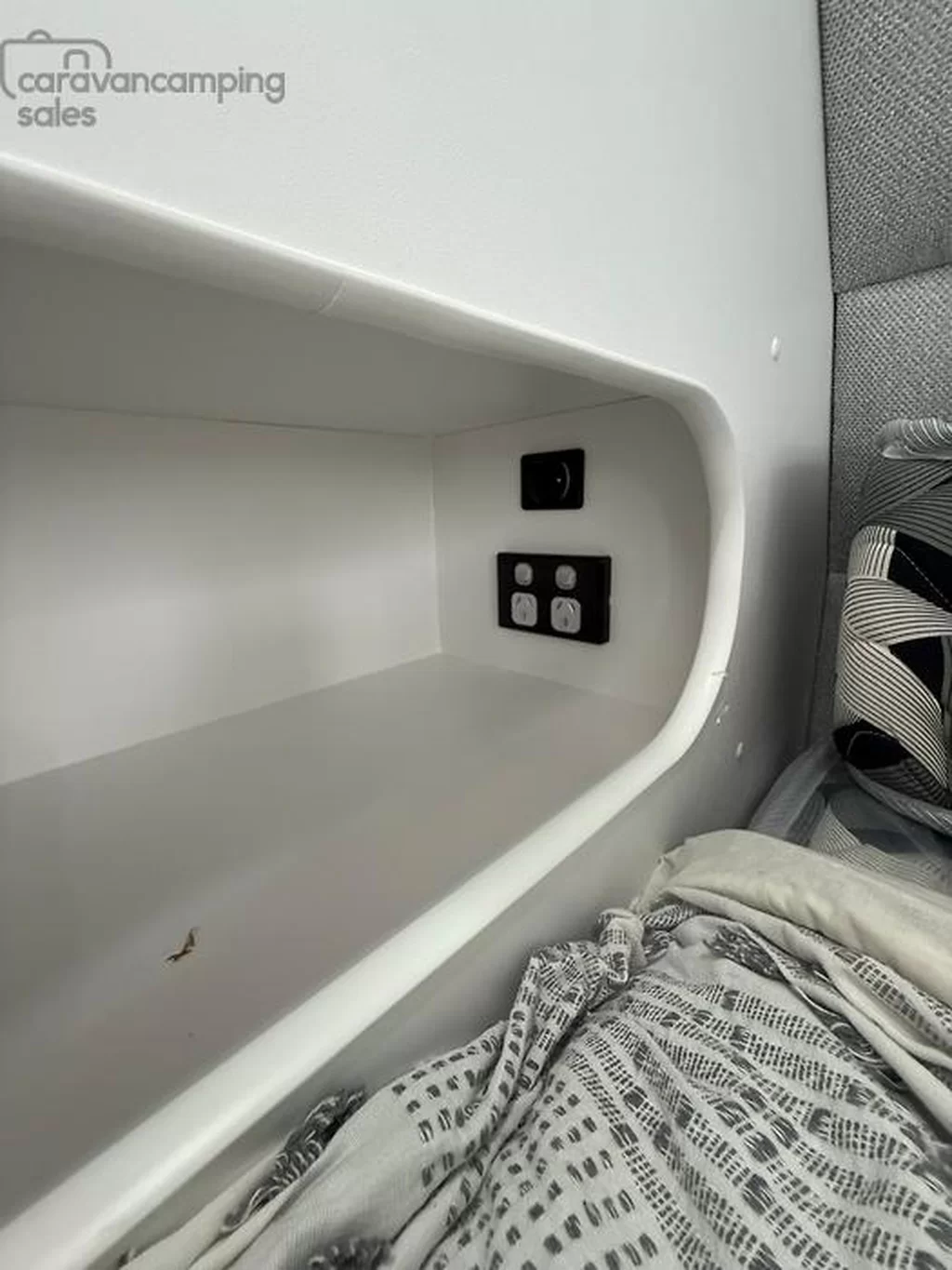 NEW 2025 DREAMHAVEN 15 SERIES TOURLINE caravan