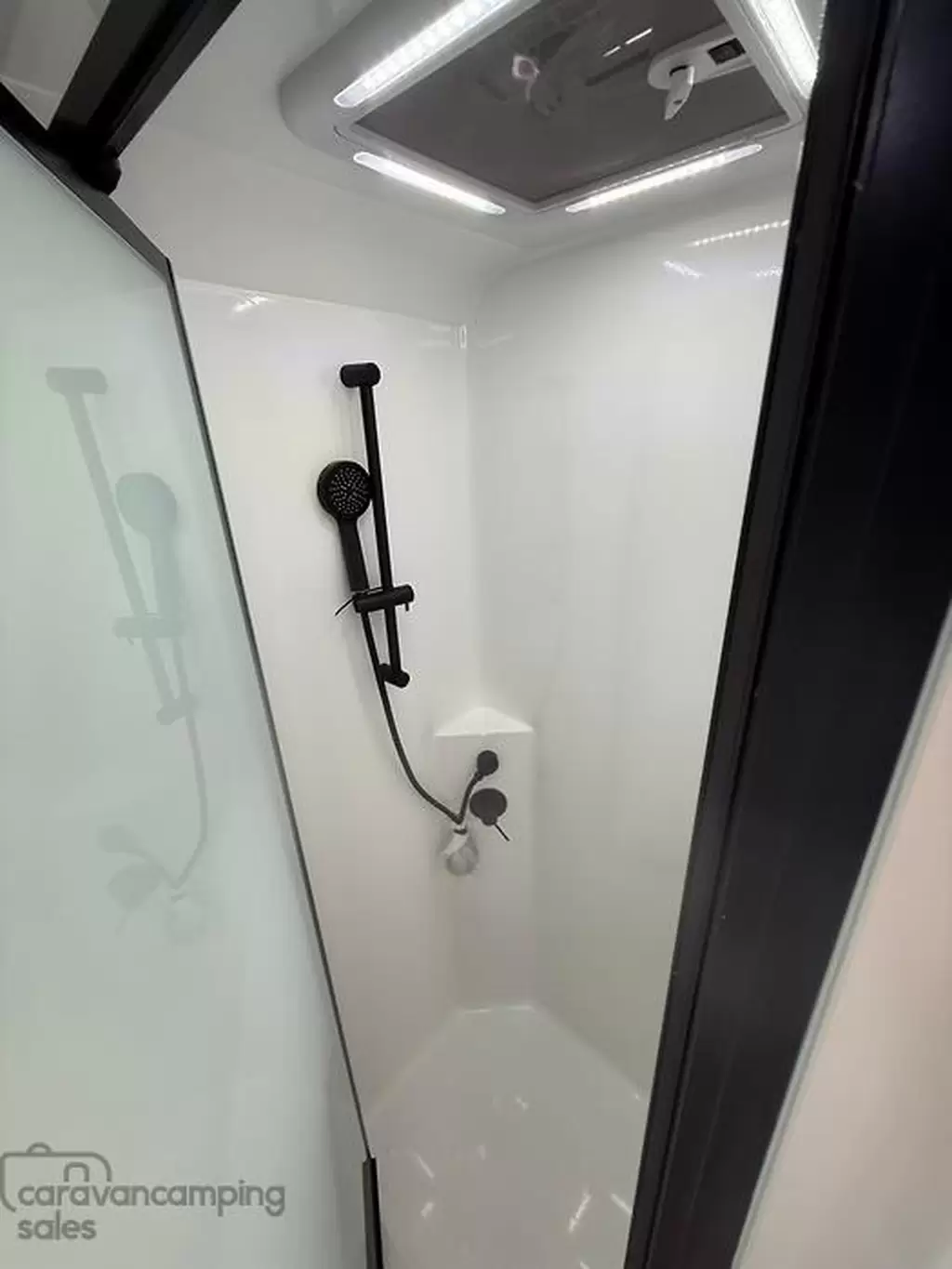 NEW 2025 DREAMHAVEN 15 SERIES TOURLINE