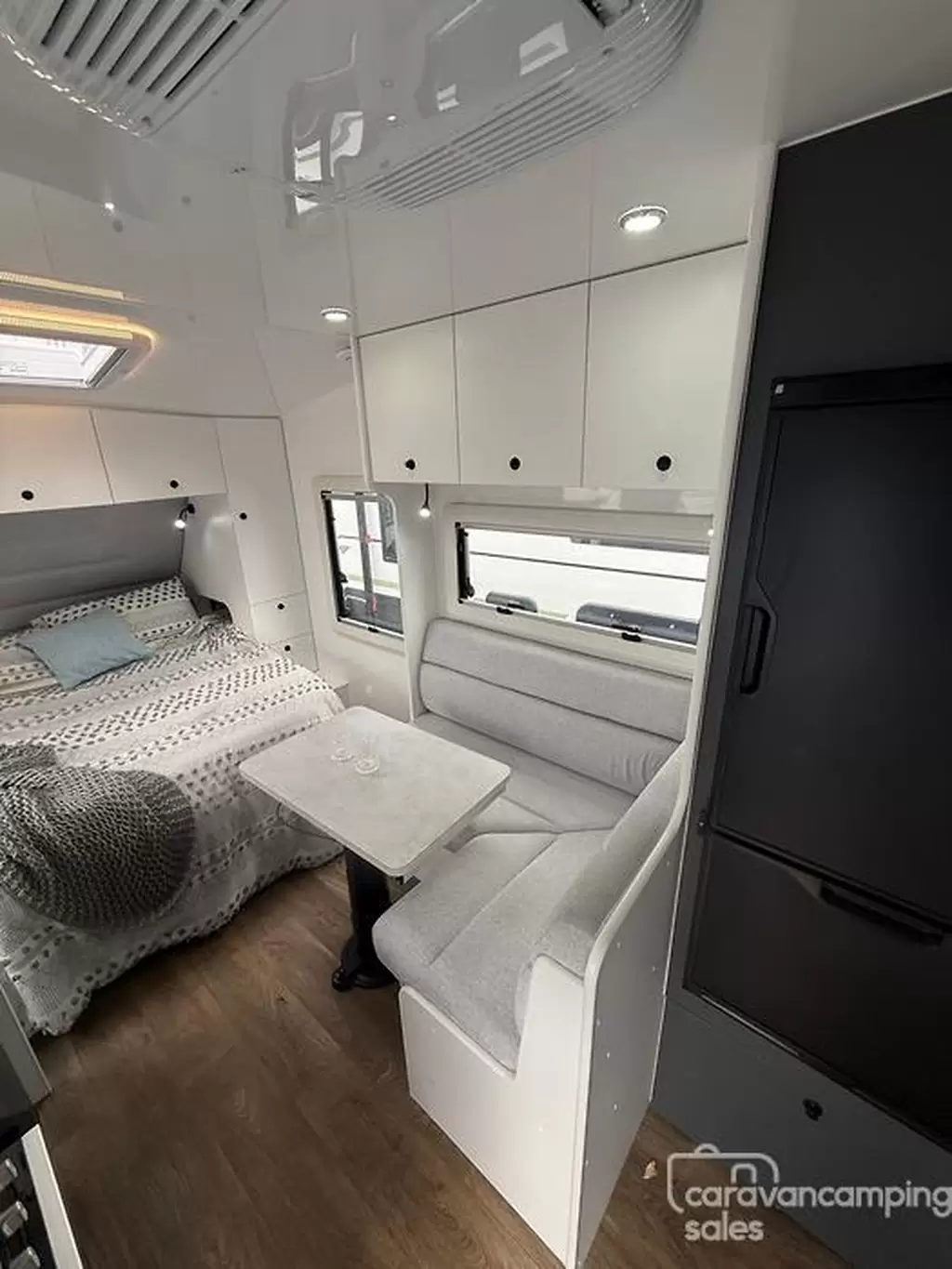 NEW 2025 DREAMHAVEN 15 SERIES TOURLINE