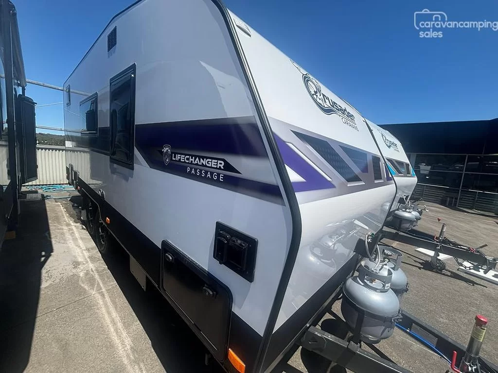 NEW 2025 CRUSADER LIFECHANGER PASSAGE caravan