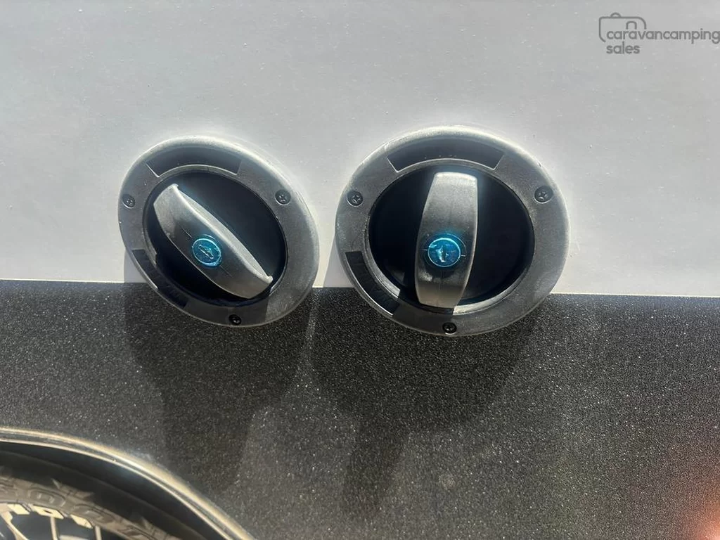 NEW 2025 CRUSADER LIFECHANGER PASSAGE caravan