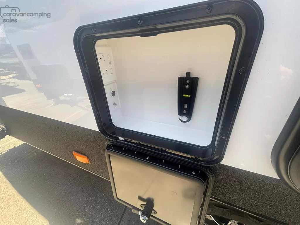 NEW 2025 CRUSADER LIFECHANGER PASSAGE caravan