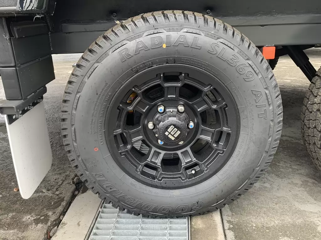 NEW 2025 DREAMHAVEN 19 SERIES SUPER X