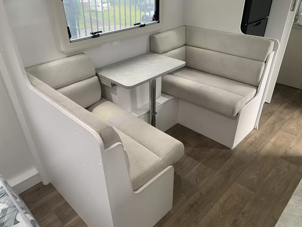 NEW 2025 DREAMHAVEN 19 SERIES SUPER X