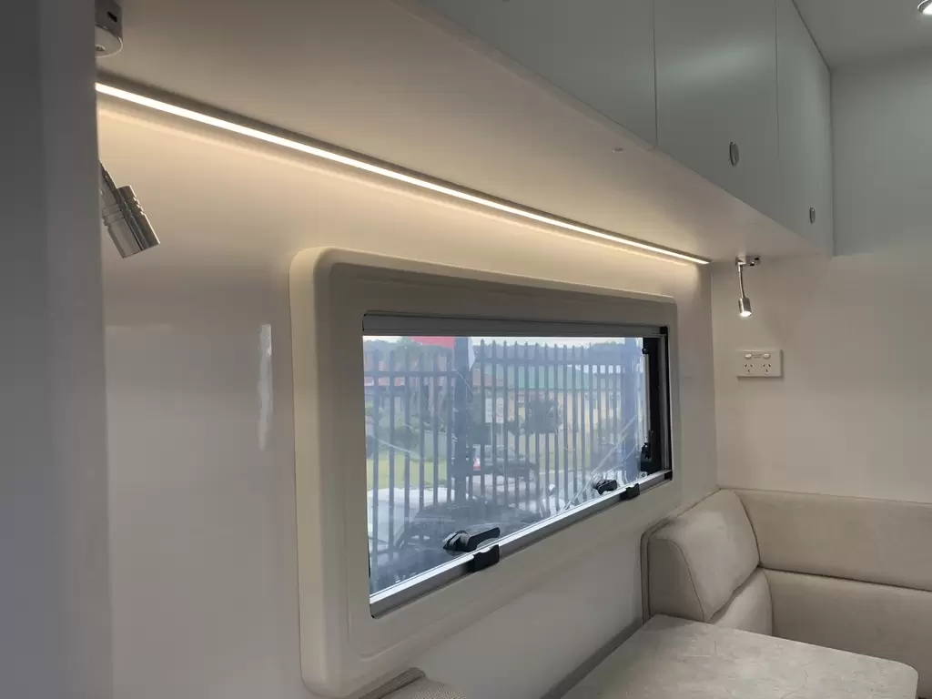 NEW 2025 DREAMHAVEN 19 SERIES SUPER X