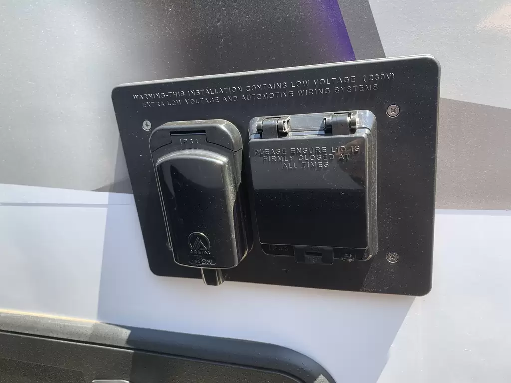 NEW 2025 CRUSADER MUSKETEER RECLINER