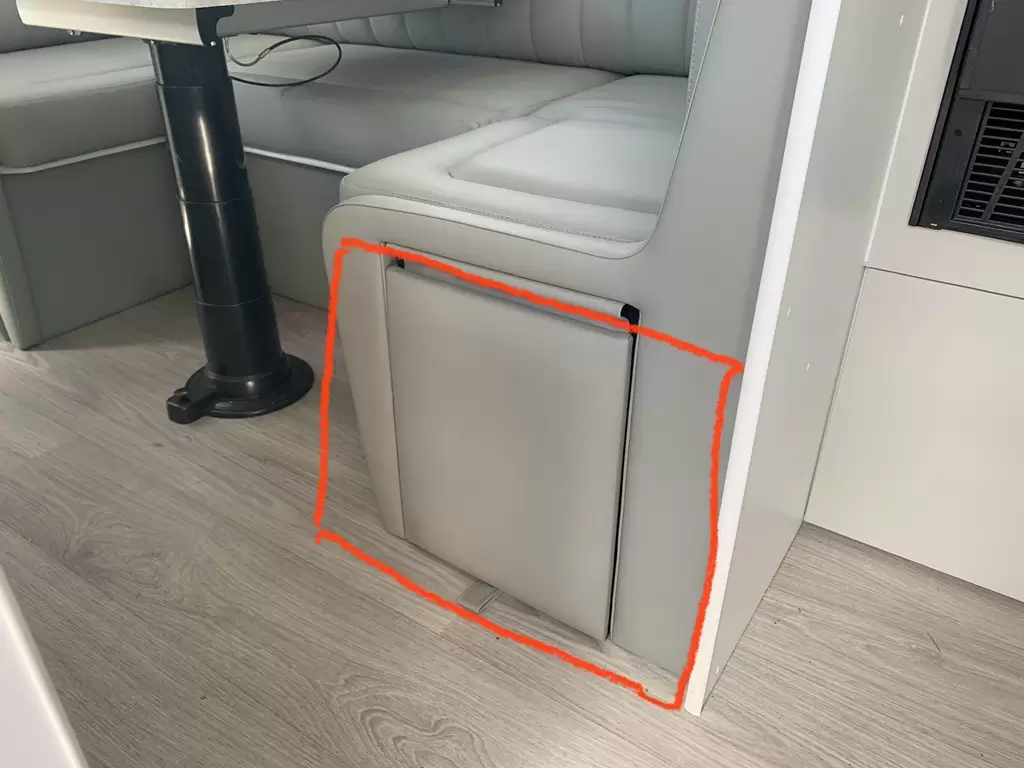 NEW 2025 CRUSADER MUSKETEER RECLINER