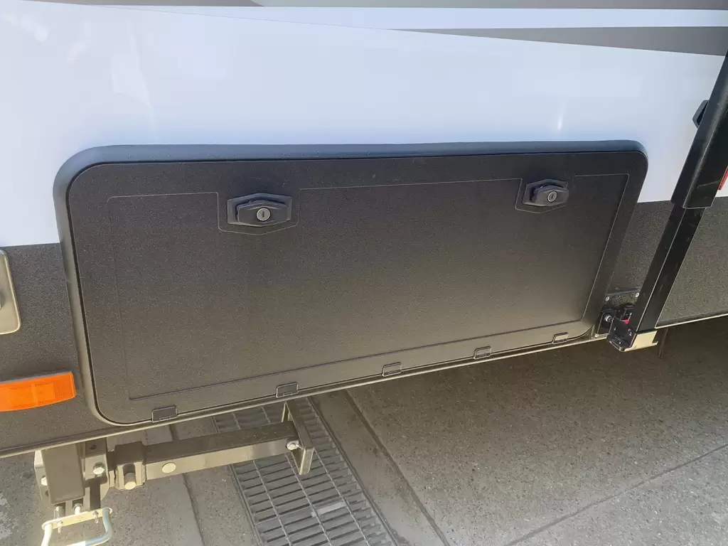 NEW 2025 CRUSADER MUSKETEER RECLINER