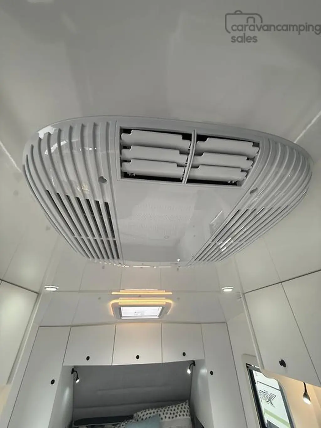 NEW 2025 DREAMHAVEN 15 SERIES TOURLINE