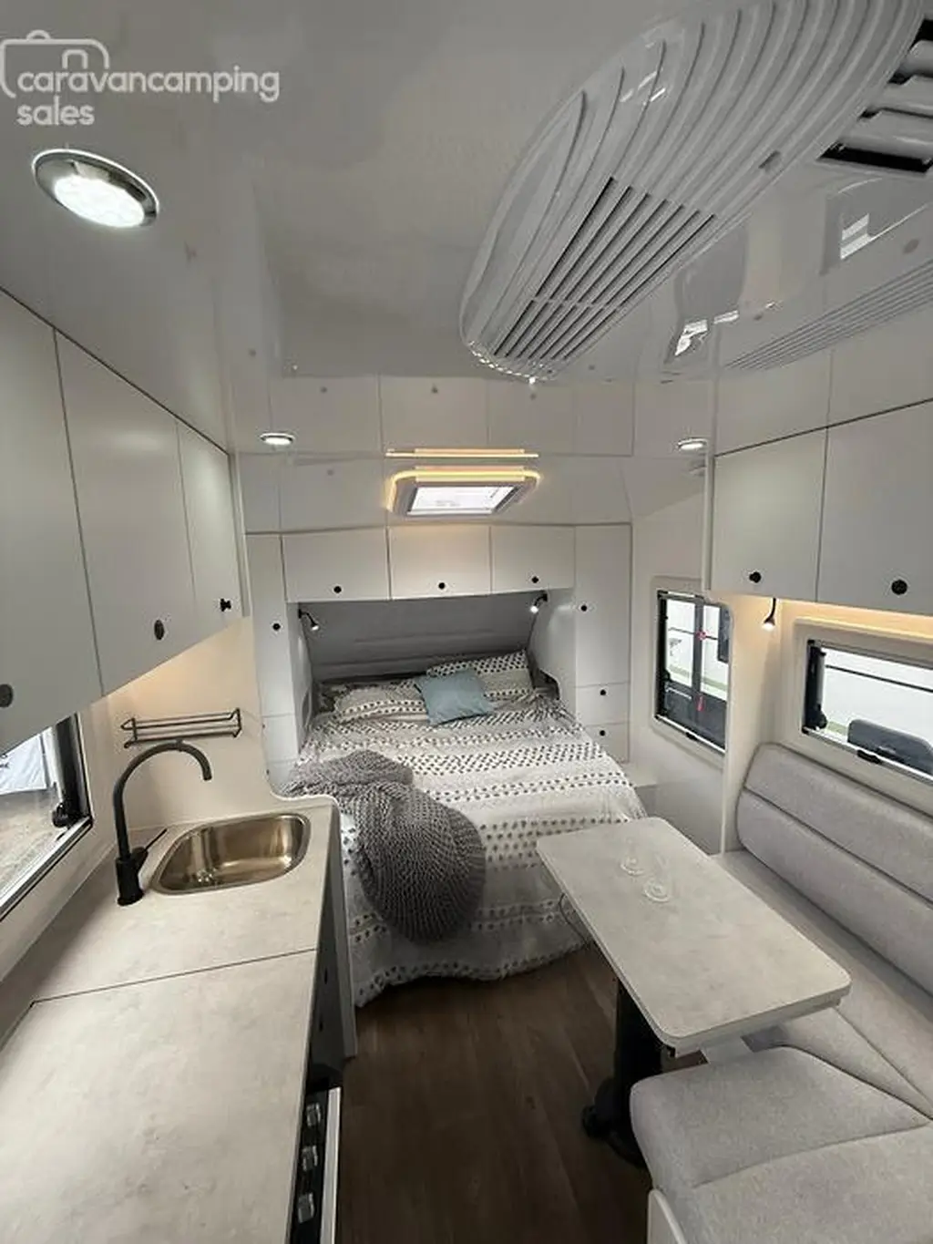 NEW 2025 DREAMHAVEN 15 SERIES TOURLINE