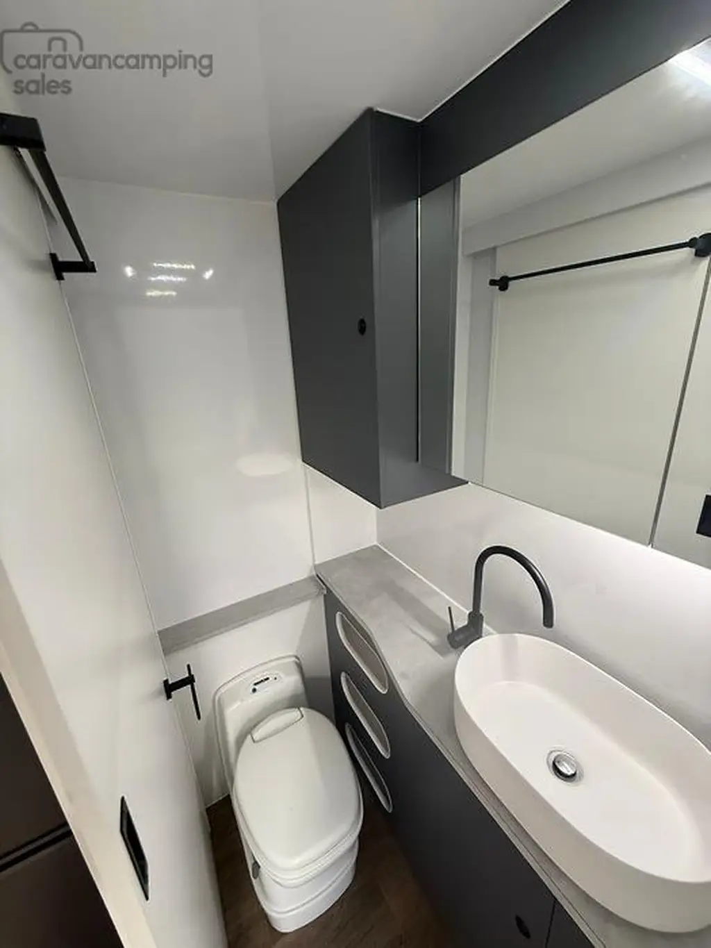 NEW 2025 DREAMHAVEN 15 SERIES TOURLINE