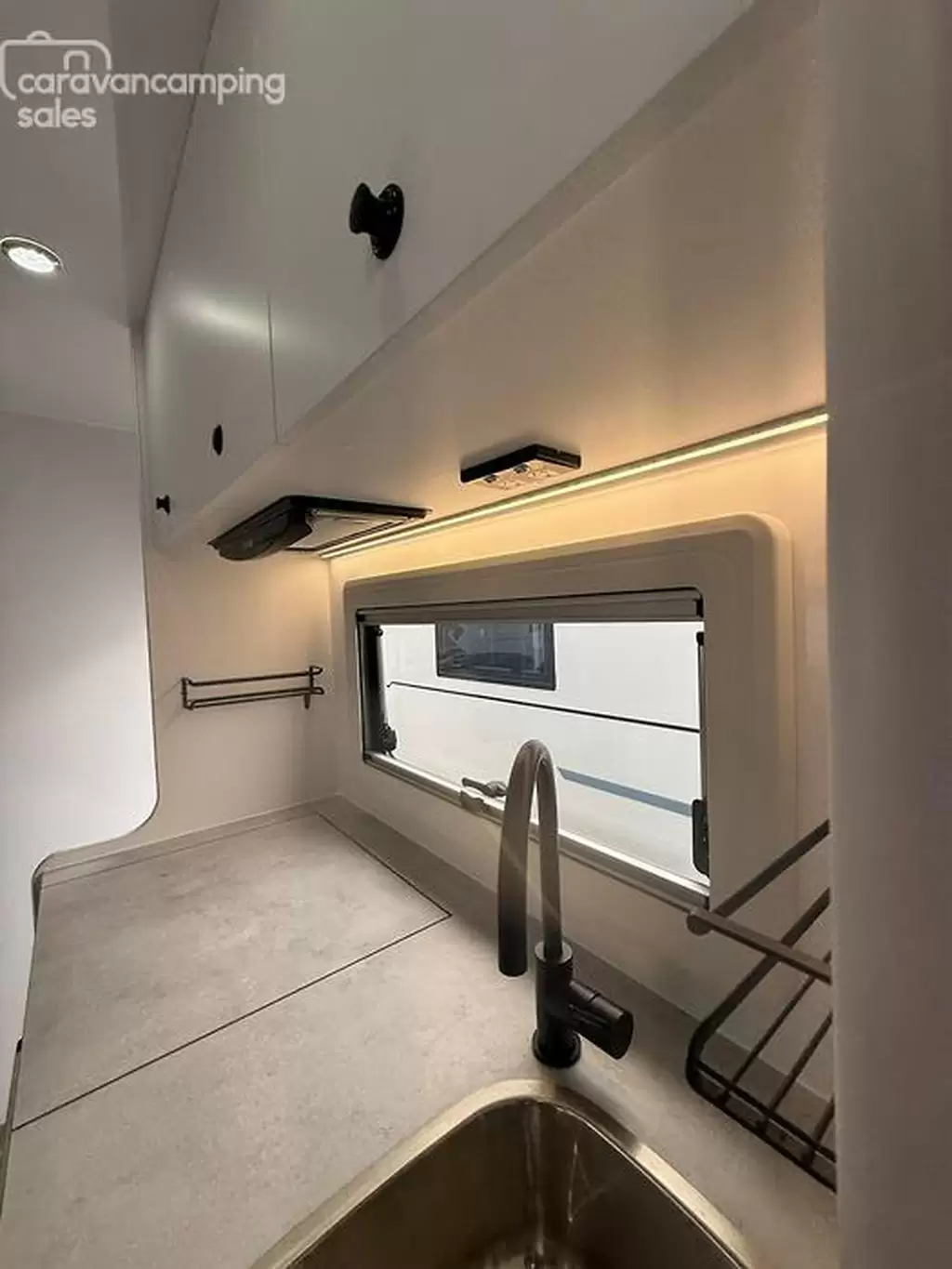 NEW 2025 DREAMHAVEN 15 SERIES TOURLINE