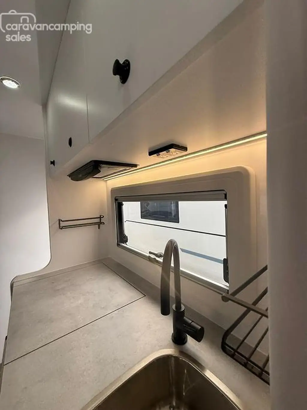 NEW 2025 DREAMHAVEN 15 SERIES TOURLINE