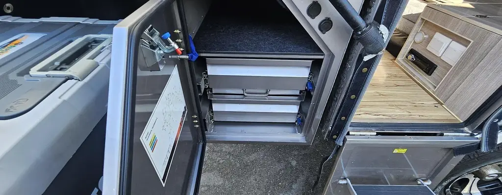 USED 2019 AUTRAC CAMPER TELEGRAPH