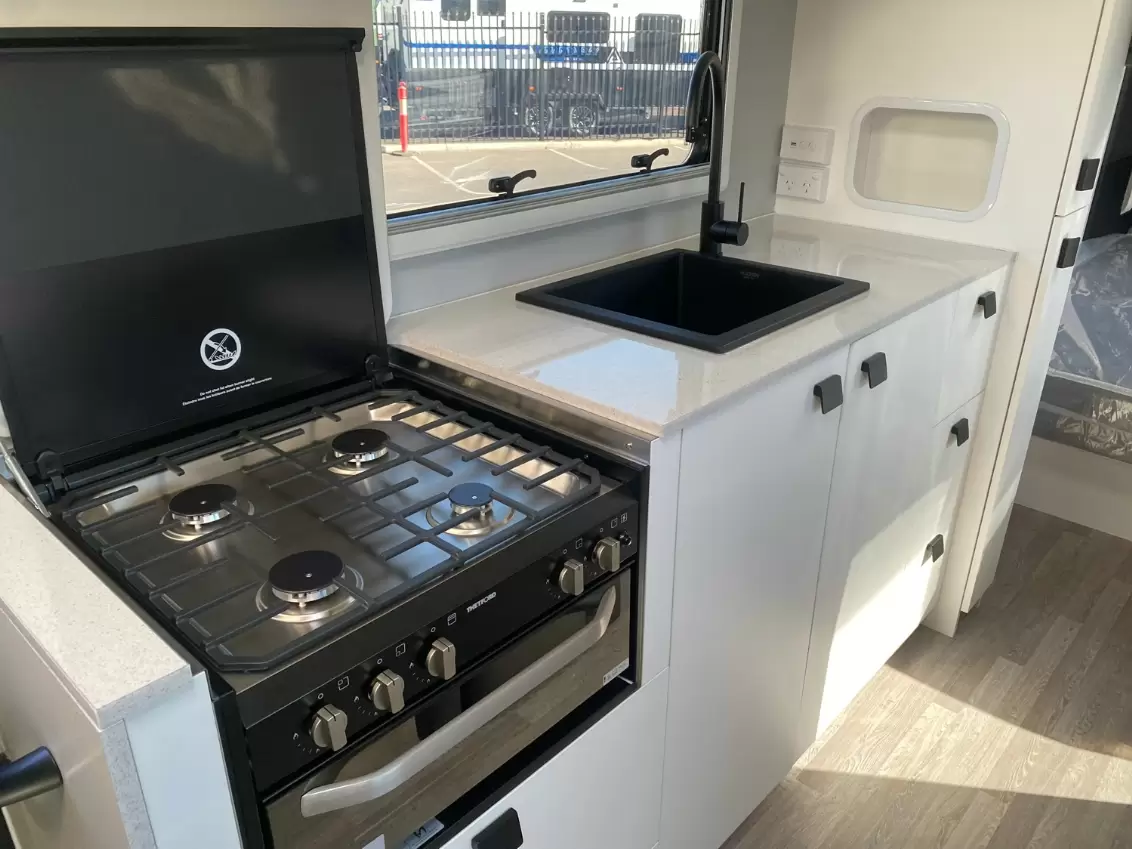 NEW 2025 NEW AGE CARAVANS DESERT ROSE