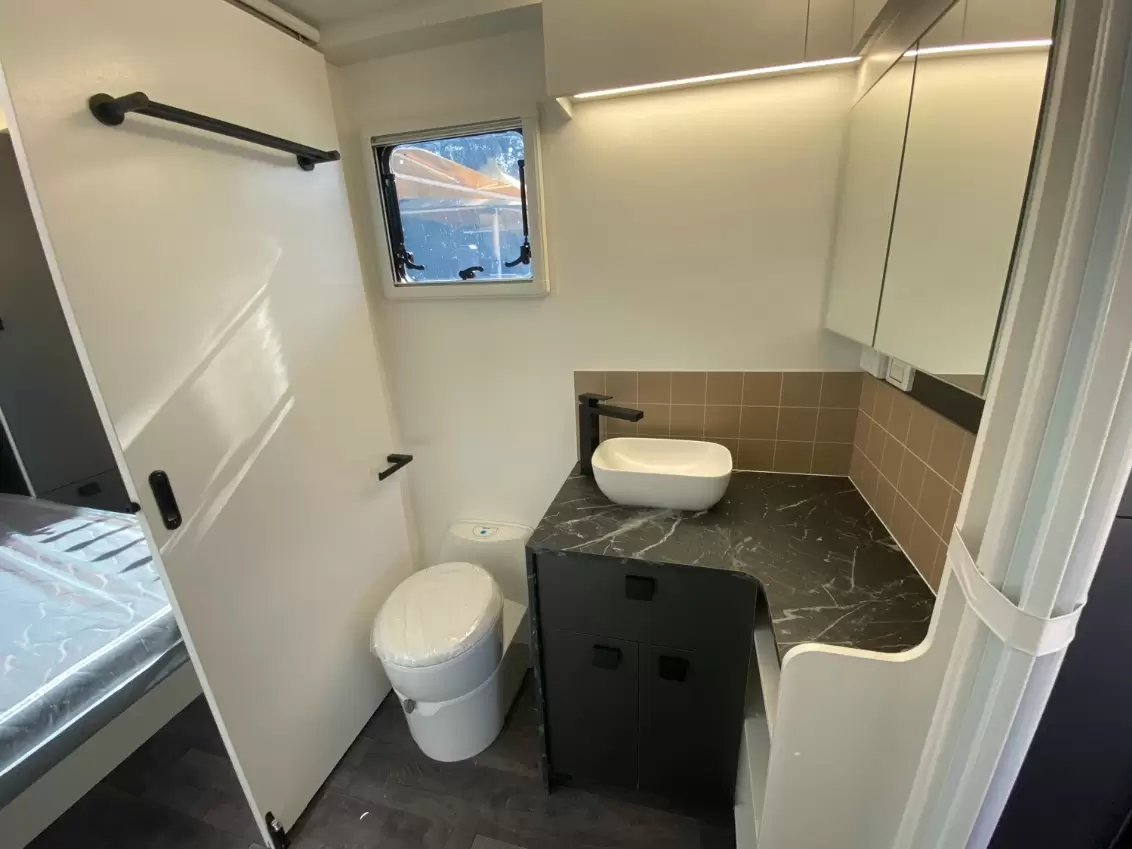 NEW 2025 NEW AGE CARAVANS OZ CLASSIC