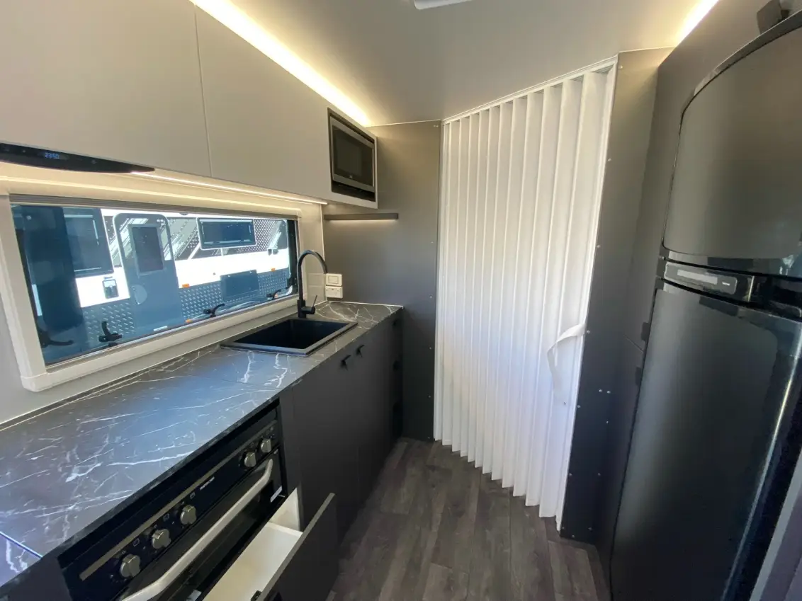 NEW 2025 NEW AGE CARAVANS OZ CLASSIC