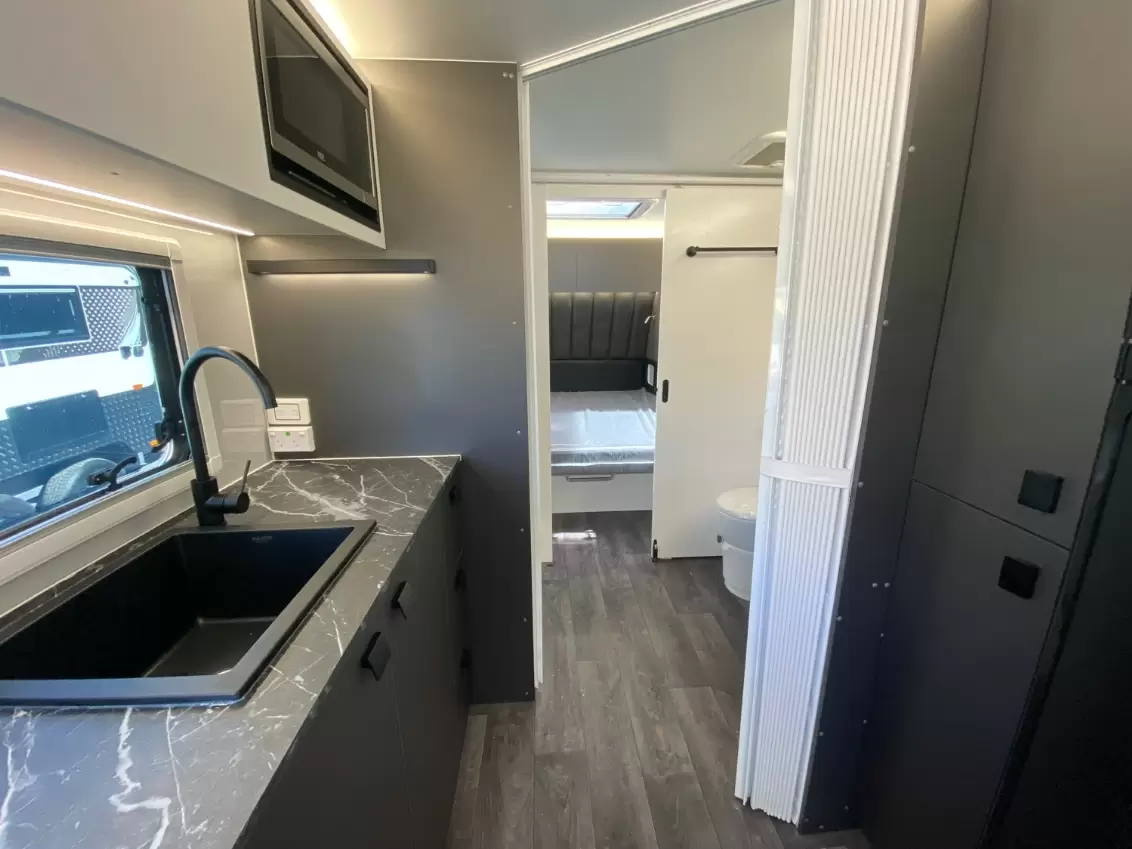 NEW 2025 NEW AGE CARAVANS OZ CLASSIC