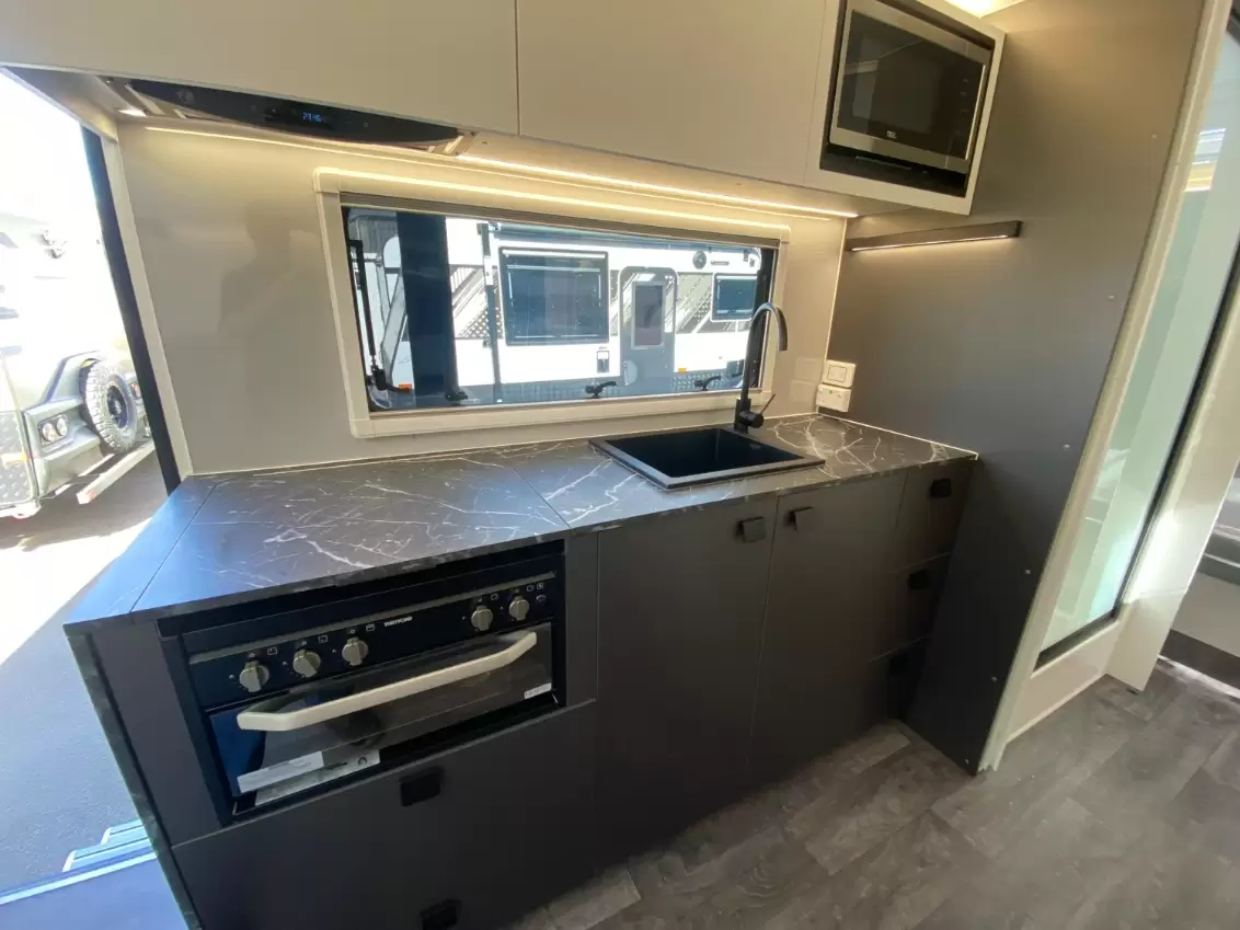 NEW 2025 NEW AGE CARAVANS OZ CLASSIC